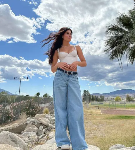 Image 2099575 from Dylan Conrique