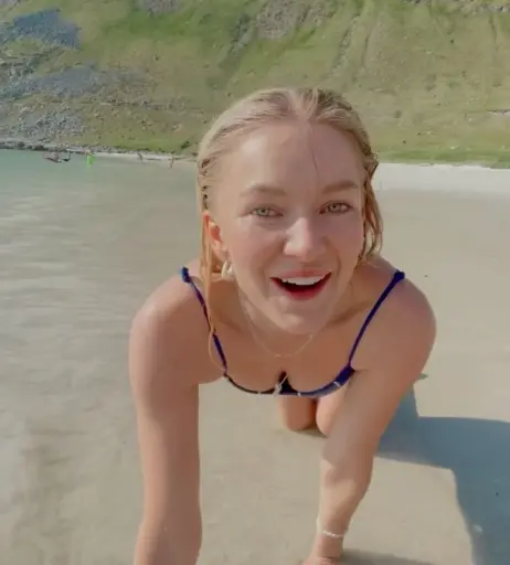 Image 2099532 from Astrid S