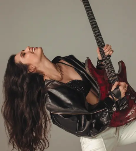 Image 2099114 from Larissa Liveir