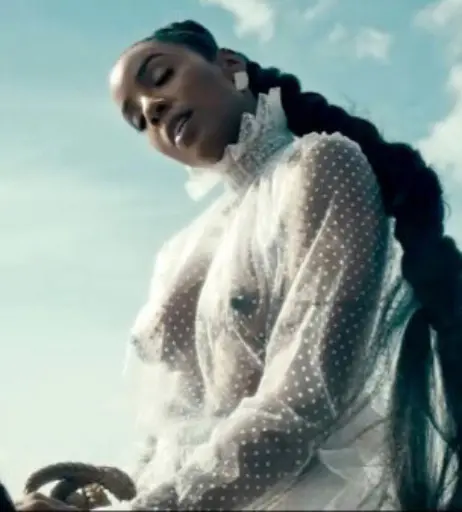 Image 2098611 from Kelly Rowland