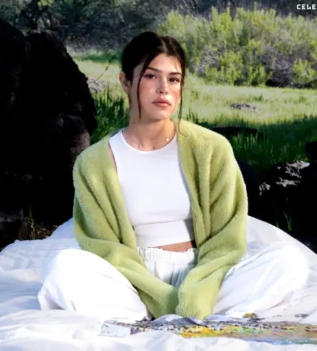 Image 2098178 from Dylan Conrique