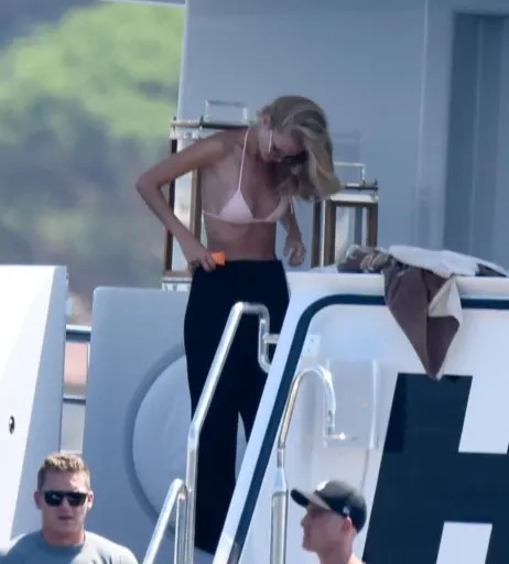 Image 2085372 from Daphne Groeneveld
