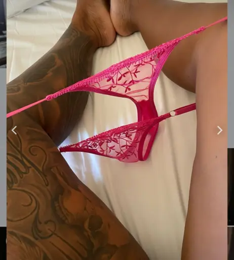 Image 2087892 from Julia Natalie