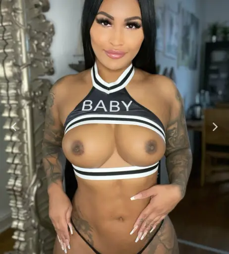 Image 2087027 from Julia Natalie