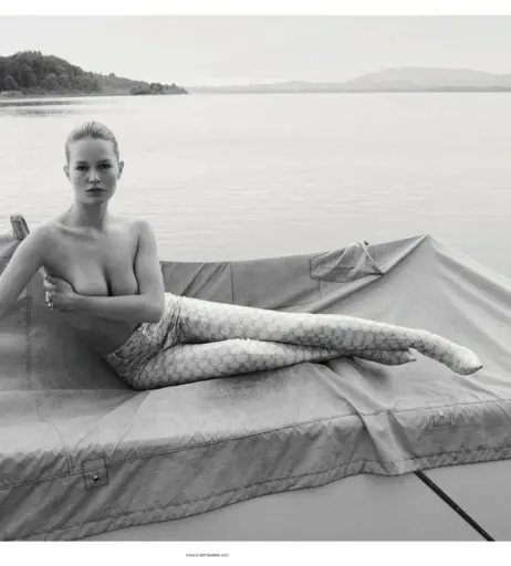 Image 2087397 from Anna Ewers