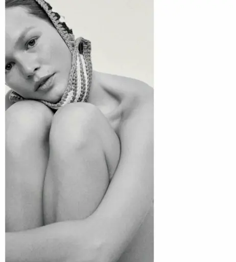 Image 2087323 from Anna Ewers