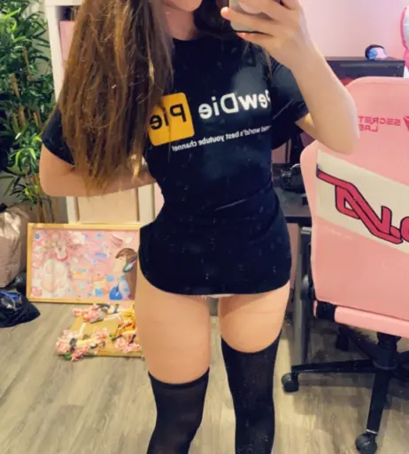 Image 208725 from Belle Delphine