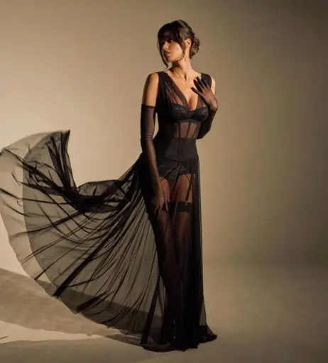 Image 2087277 from Ella Balinska