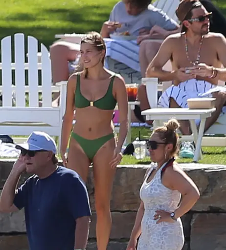 Image 2087913 from Hailey Bieber