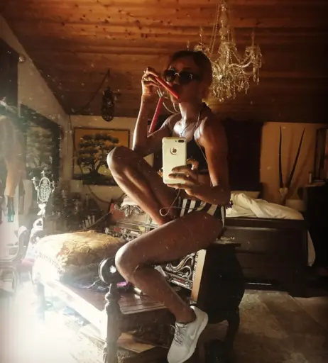 Image 2084516 from Alicia Fox