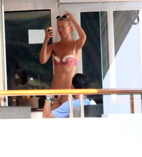 Image 2082583 from Claudia Schiffer