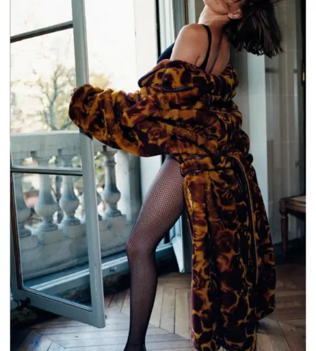 Image 2082901 from Hailey Bieber