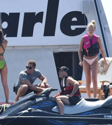 Image 2083541 from Daphne Groeneveld