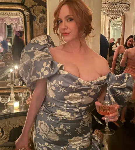 Image 2083488 from Christina Hendricks