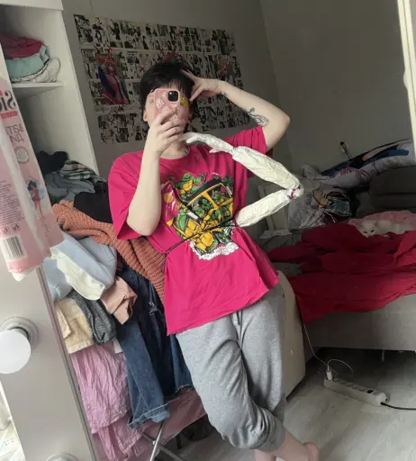 Image 20834825 from arahnaekb / chloe_glass_