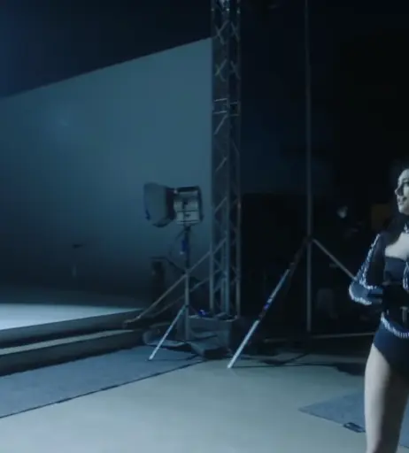 Image 2080009 from Elif