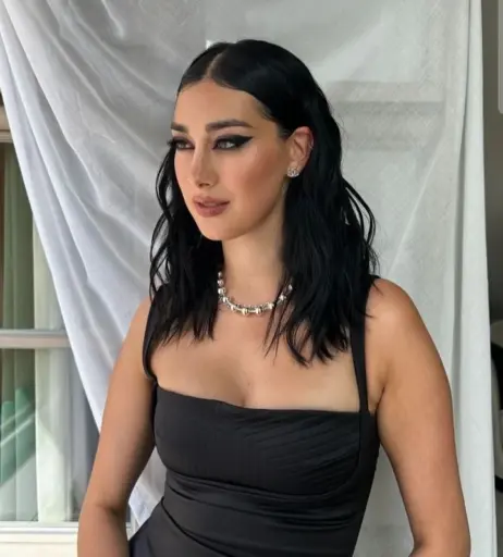 Image 2080370 from Elif