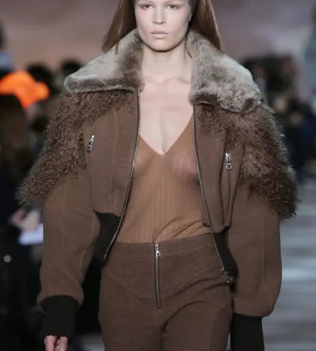 Image 2089686 from Anna Ewers