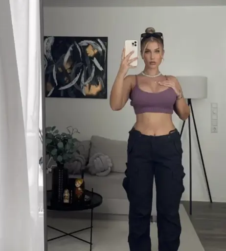 Image 2075692 from Lisa Jolie