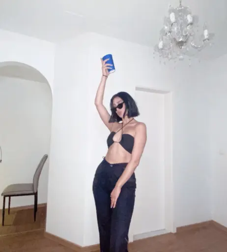 Image 2075154 from Elif