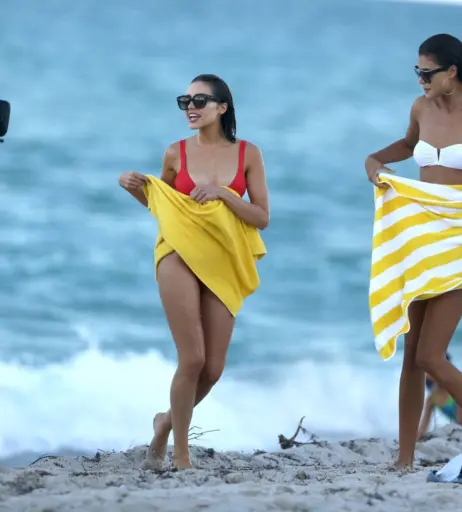 Image 2075049 from Shanina Shaik