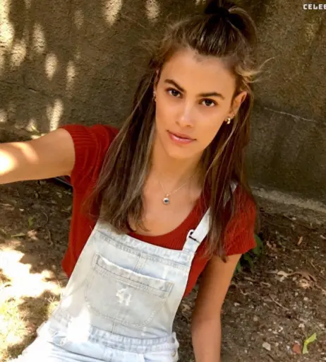 Image 2076840 from Alisar Ailabouni