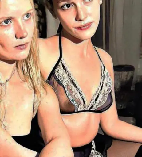 Image 2076473 from Victoria Pedretti