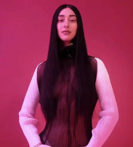 Image 2076777 from Elif