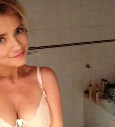 Image 2076662 from Gigi Ravelli