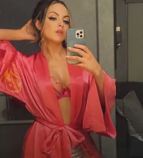 Image 2076623 from Elizabeth Gillies