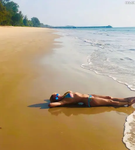 Image 2076387 from Sonya Kraus