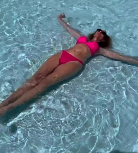 Image 2076322 from Sonya Kraus