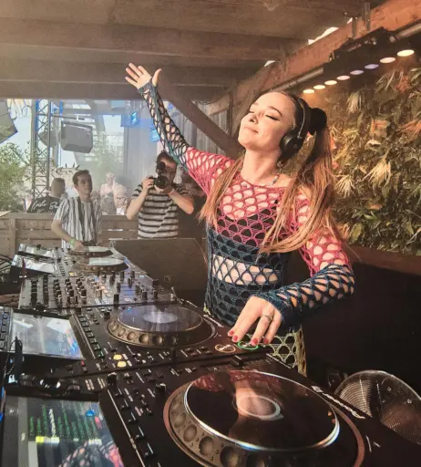 Image 2076262 from Larissa Rieß