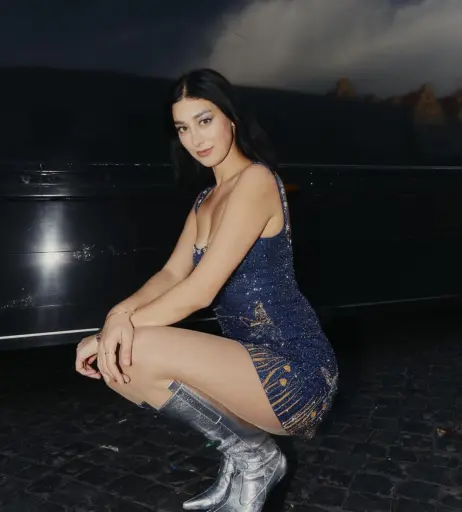 Image 2077461 from Elif