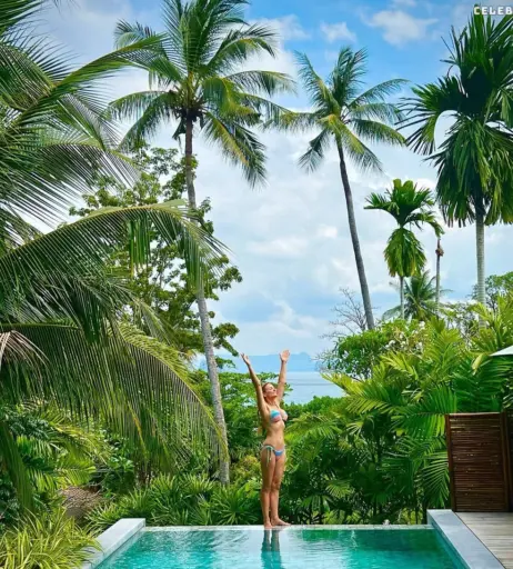 Image 2077412 from Sonya Kraus