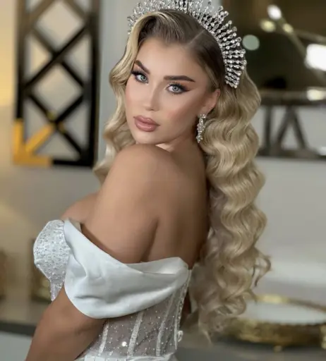 Image 2077730 from Lisa Jolie