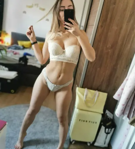 Image 2077393 from Elli Loretta