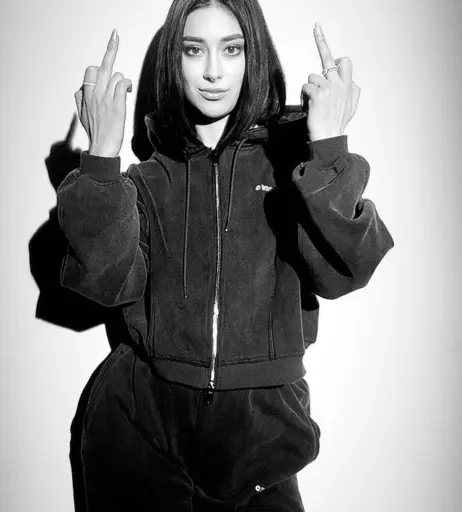 Image 2077317 from Elif