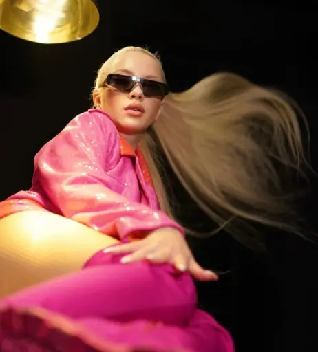 Image 2074588 from Ece Seckin