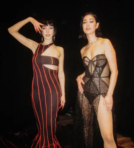 Image 2074572 from Elif