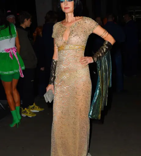 Image 2071446 from Heather Graham