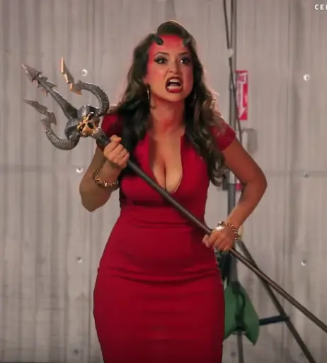 Image 2071631 from Milana Vayntrub