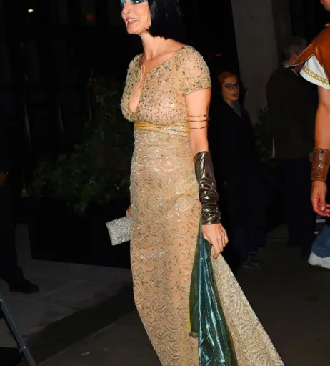 Image 2071283 from Heather Graham