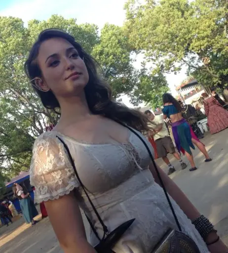 Image 2071209 from Milana Vayntrub