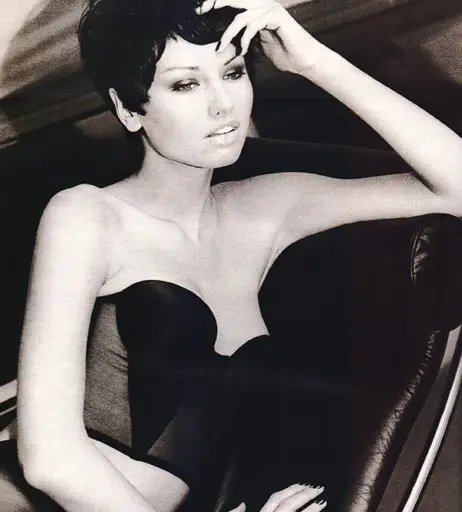 Image 2072516 from Adriana Karembeu