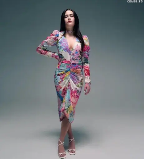 Image 2072761 from Lola Flanery