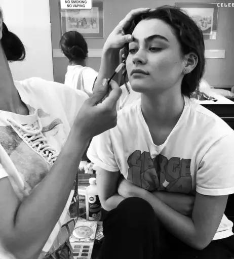 Image 2072173 from Lola Flanery