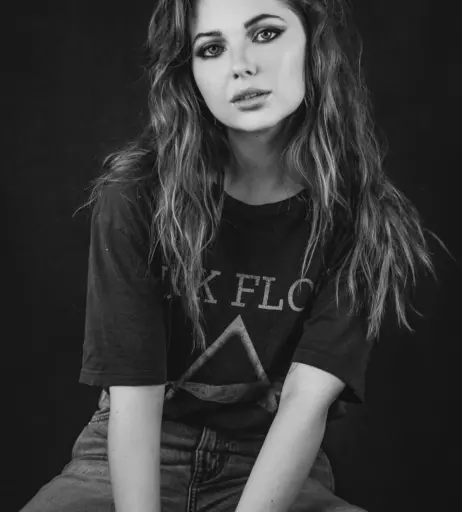 Image 2072998 from Sammi Hanratty