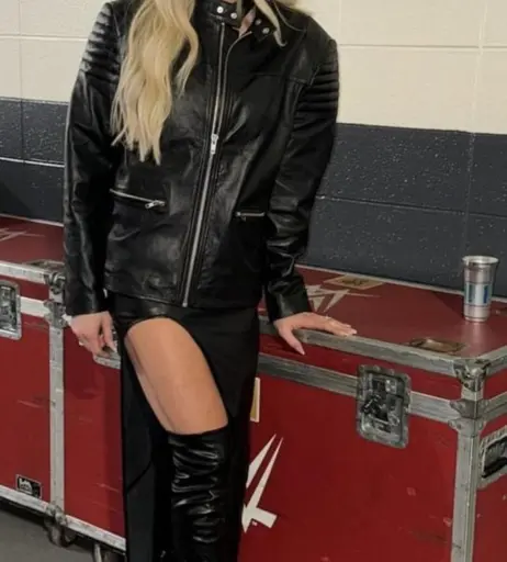 Image 2072912 from Charlotte Flair