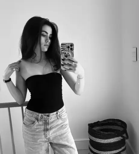 Image 2073898 from Lola Flanery